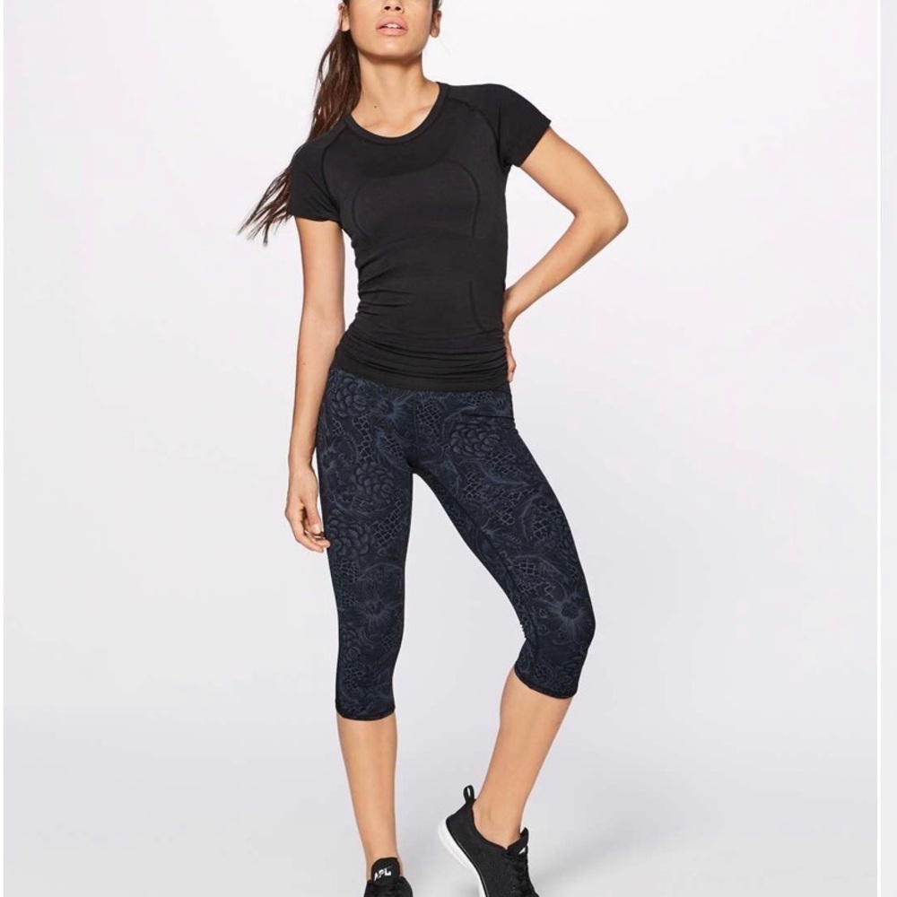 Lululemon Train Times Crop 17”